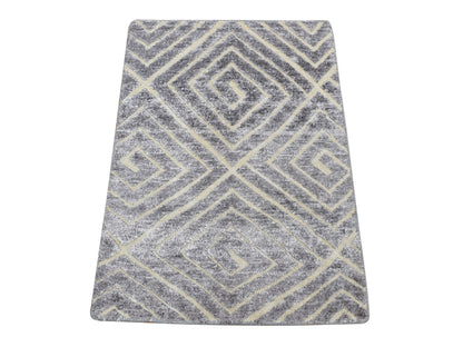 Modern / Contemporary hand-knotted wool/silk rug in Gray, 2' x 3' — SKU O080374