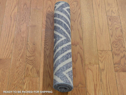 Modern / Contemporary hand-knotted wool/silk rug in Gray, 2' x 3' — SKU O080374 (view 4)