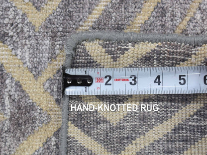 Modern / Contemporary hand-knotted wool/silk rug in Gray, 2' x 3' — SKU O080374 (view 6)