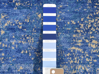Modern / Contemporary hand-knotted wool/silk rug in Blue, 8'1" x 9'10" — SKU O080379 (view 7)