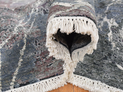 Modern / Contemporary hand-knotted wool/silk rug in Gray, 7'7" x 10'1" — SKU O080380 (view 5)
