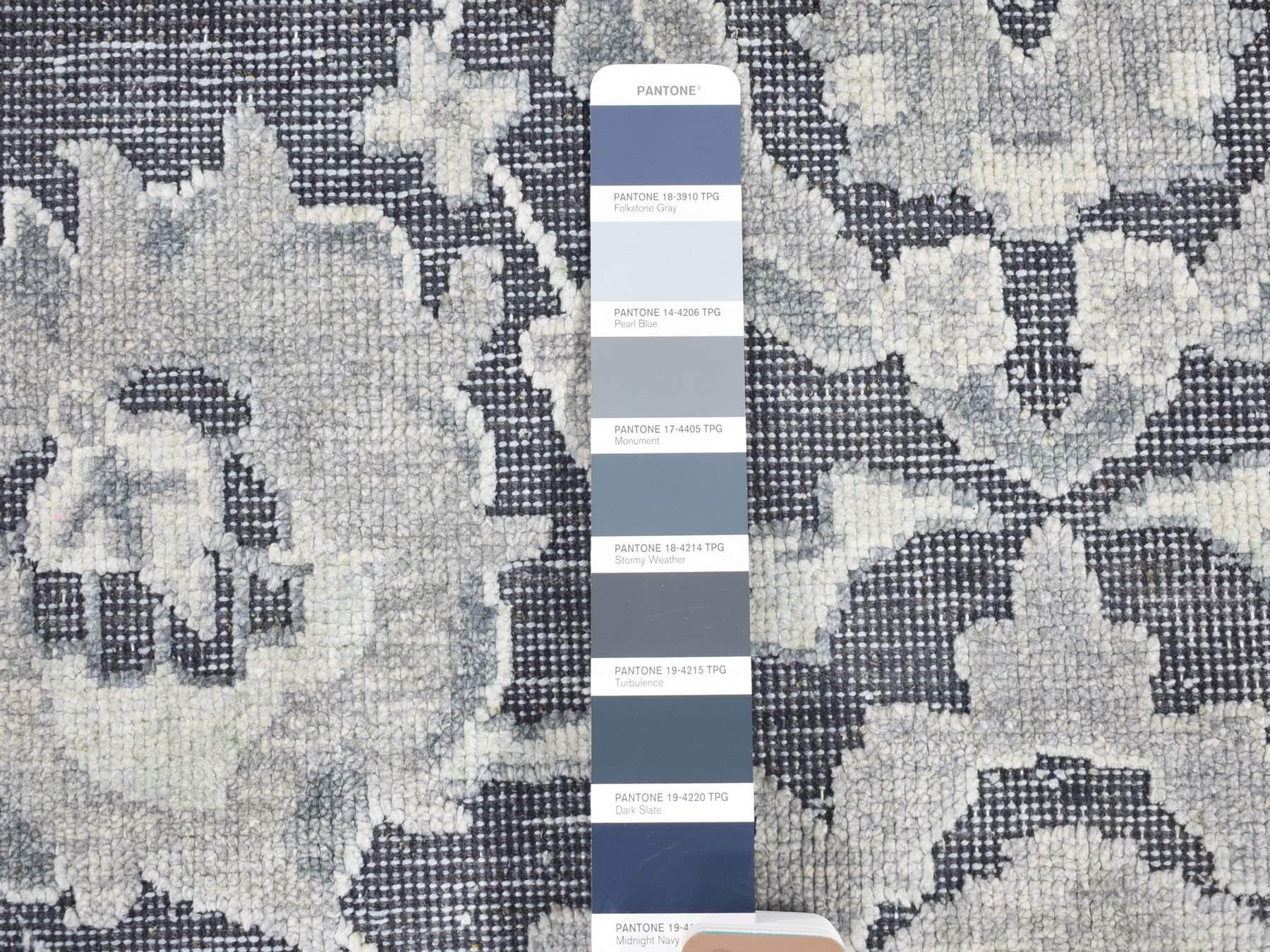 Oushak Oushak hand-knotted wool/silk rug in Gray & Charcoal Gray, 7'10" x 10'2" — SKU O080385 (view 7)