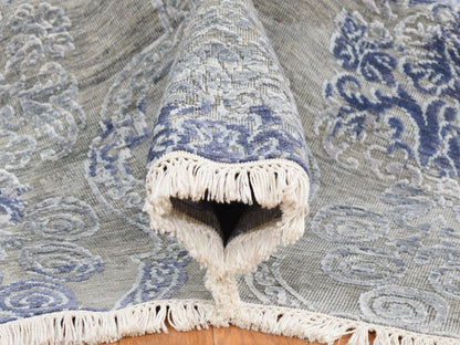 Modern / Contemporary hand-knotted wool/silk rug in Gray, 8'1" x 10'4" — SKU O080386 (view 5)