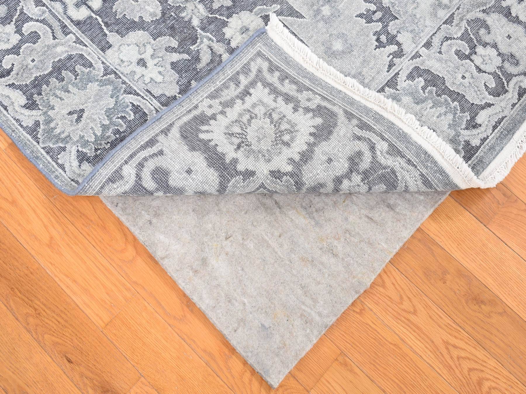 Oushak Oushak hand-knotted wool/silk rug in Gray, 7'10" x 10'4" — SKU O080392 (view 4)