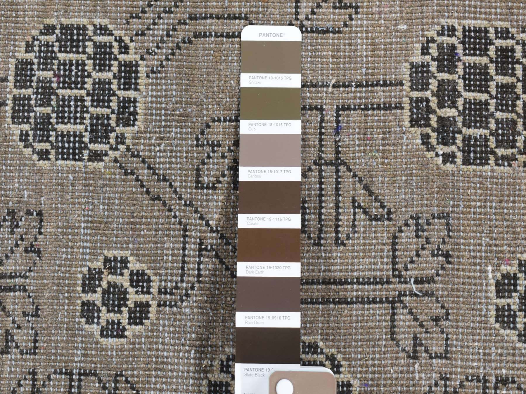 Khotan Khotan hand-knotted wool rug in Brown, 2'1" x 2'2" — SKU O080399 (view 3)