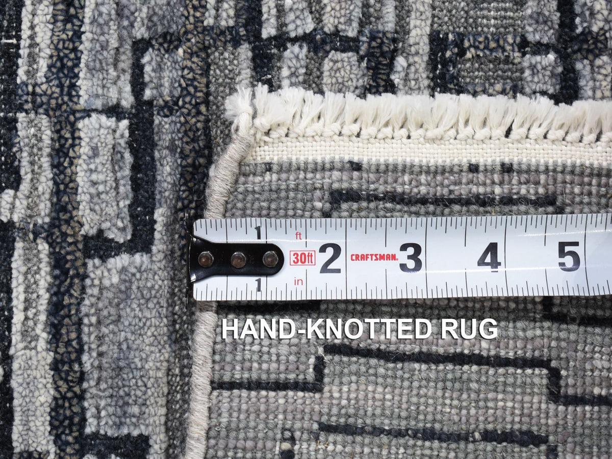 Modern / Contemporary hand-knotted wool/silk rug in Gray, 2' x 2' — SKU O080406 (view 6)