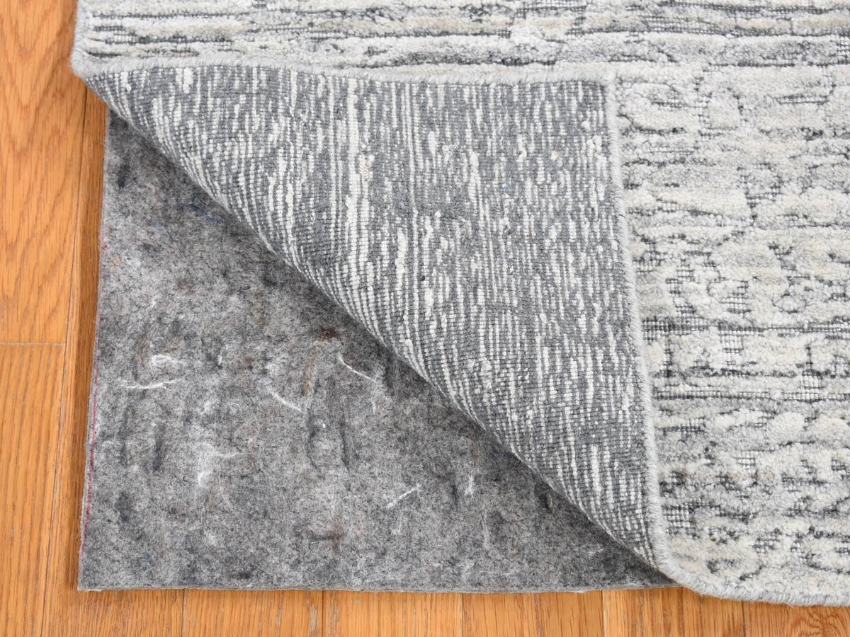 Modern / Contemporary hand-knotted wool rug in Gray, 1'10" x 2' — SKU O080409 (view 2)