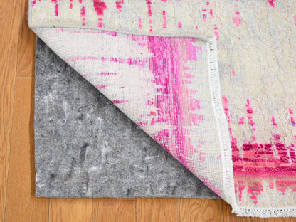 Modern / Contemporary hand-knotted wool/silk rug in Ivory, 2' x 3'2" — SKU O080411 (view 2)