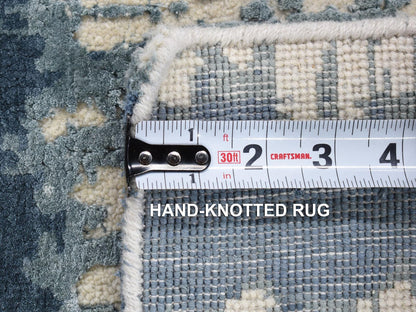 Modern / Contemporary hand-knotted wool/silk rug in Ivory, 2'1" x 3'1" — SKU O080416 (view 6)