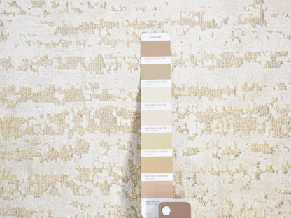Ivory 2'0" x 3'0" Modern and Contemporary Hand knotted Wool/Silk Rug - Sku: O080430