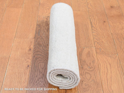 Modern / Contemporary hand-knotted wool/silk rug in Ivory, 2' x 3' — SKU O080430 (view 4)