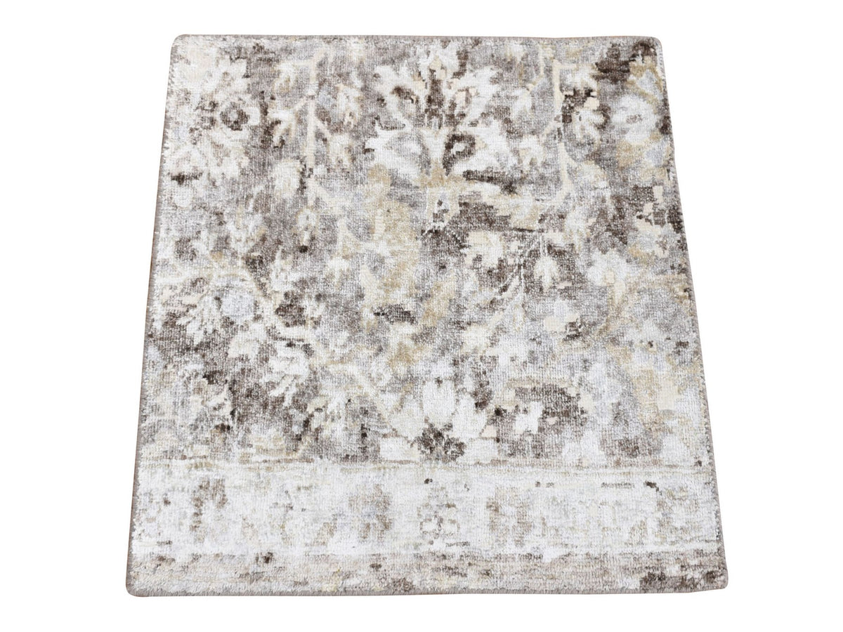Modern / Contemporary hand-knotted wool/silk rug in Gray, 2' x 2' — SKU O080439