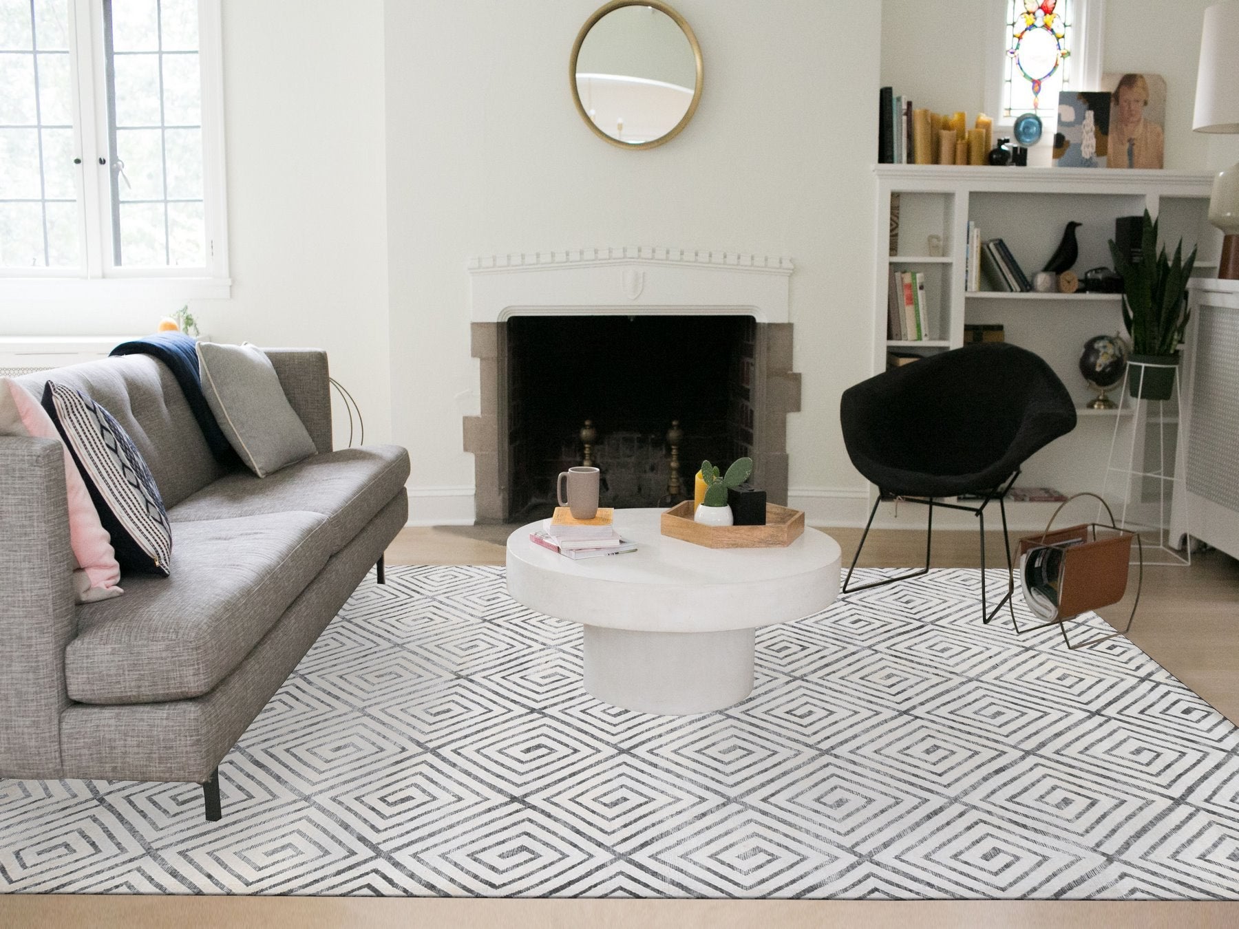 Modern / Contemporary hand-knotted wool/silk rug in Ivory, 9' x 12' — SKU O080447 (view 2)