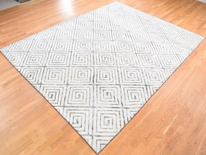 Modern / Contemporary hand-knotted wool/silk rug in Ivory, 9' x 12' — SKU O080447 (view 4)