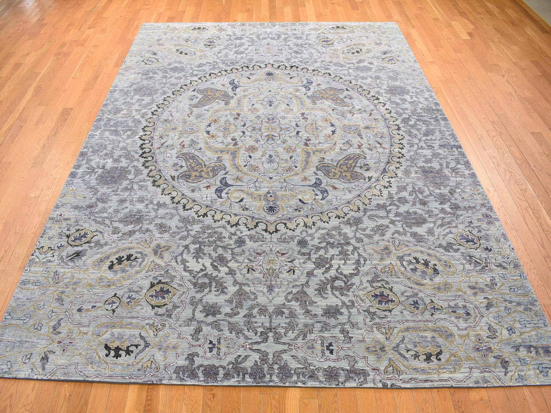 Transitional hand-knotted wool/silk rug in Gray, 9' x 12' — SKU O080451 (view 2)