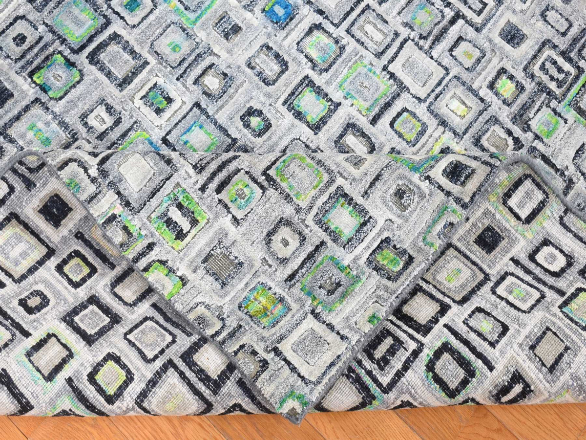 Modern / Contemporary hand-knotted wool/silk rug in Gray, 9' x 12'3" — SKU O080455 (view 7)