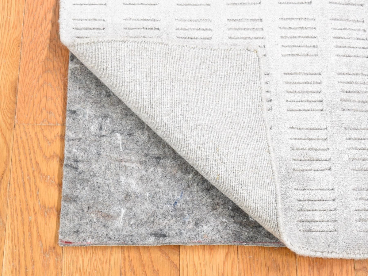 Modern / Contemporary hand-knotted wool rug in Gray, 2' x 3'1" — SKU O080461 (view 2)