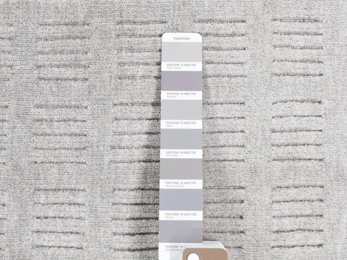 Modern / Contemporary hand-knotted wool rug in Gray, 2' x 3'1" — SKU O080461 (view 3)