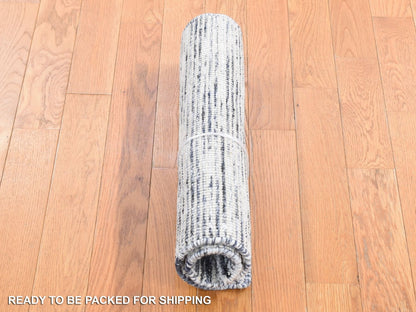 Modern / Contemporary hand-knotted wool/silk rug in Ivory, 1'10" x 2' — SKU O080470 (view 4)