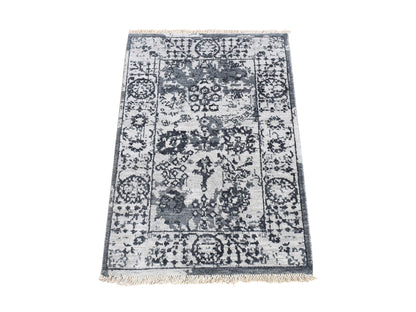 Ivory 2'1" x 3'2" Wool / Silk Hand knotted Wool/Silk Rug - Sku: O080485