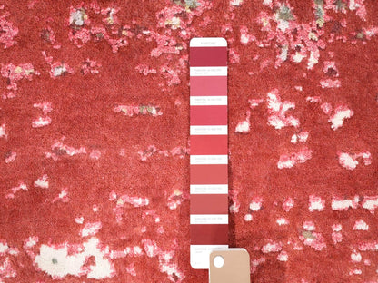 Modern / Contemporary hand-knotted wool rug in Red, 15'3" x 16'6" — SKU O080515 (view 7)