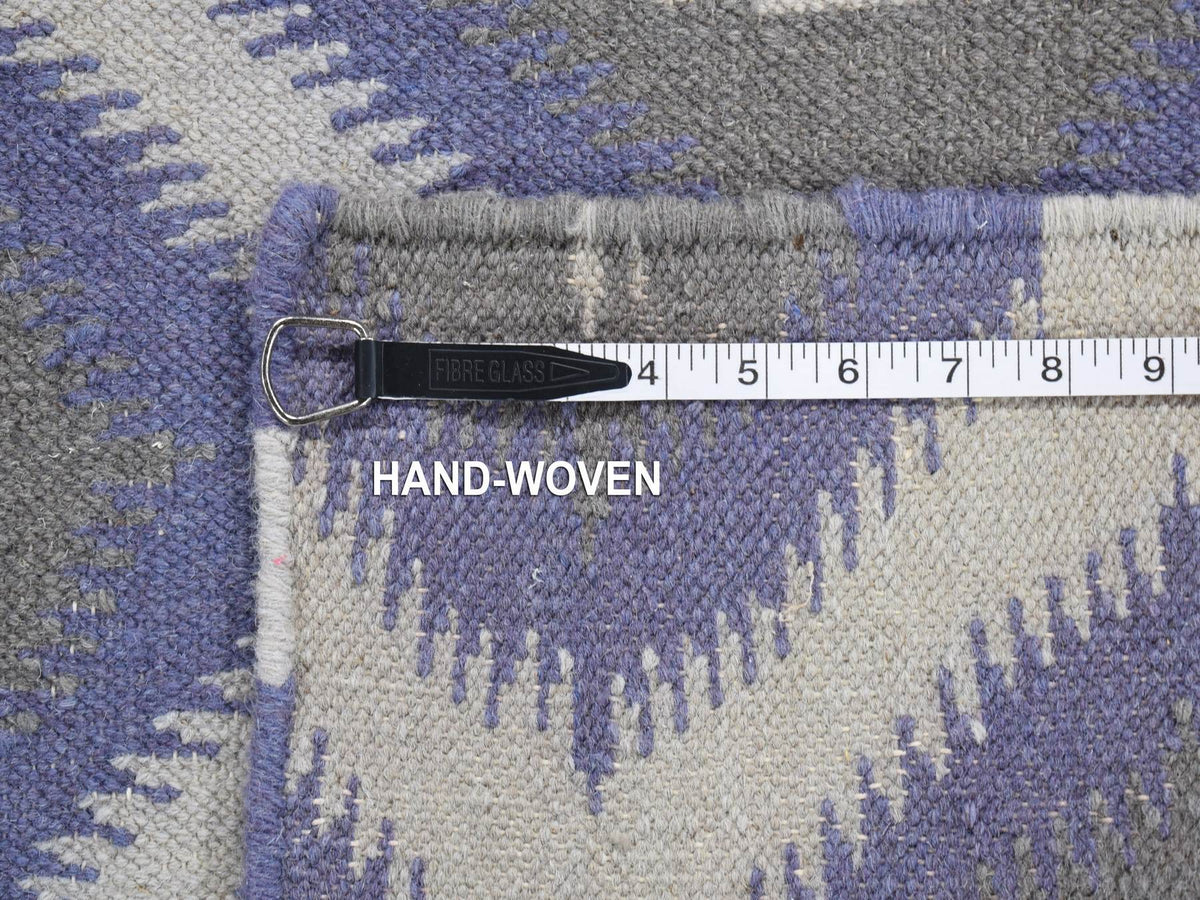 Kilim Flat-Weave hand-knotted wool rug in Gray, 2'5" x 6' — SKU O080534 (view 6)