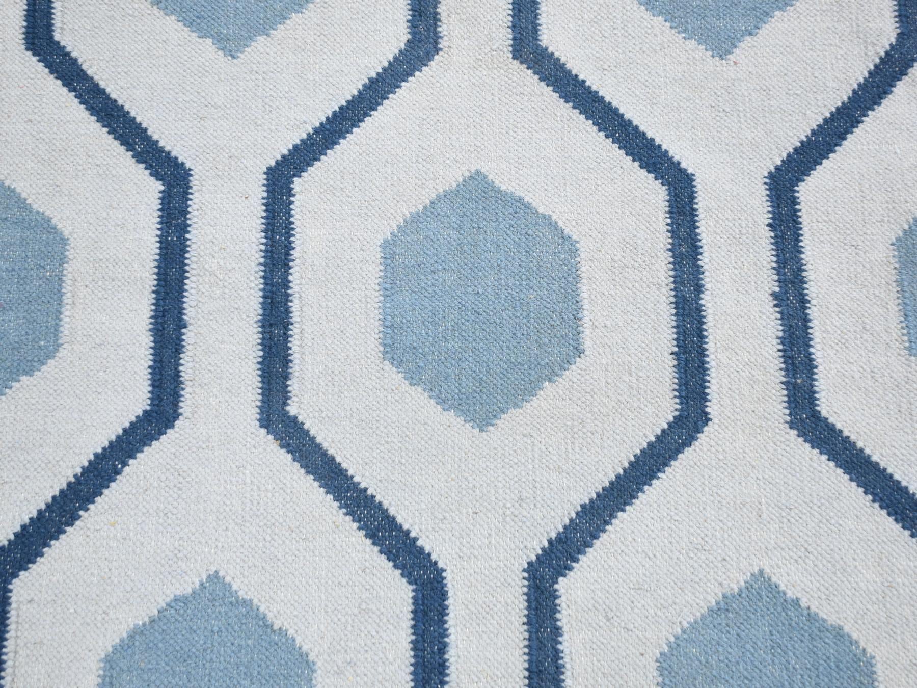 Kilim Flat-Weave hand-knotted wool runner in Ivory, 2'7" x 6' — SKU O080542 (view 2)