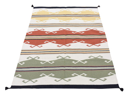 Flat-Weave hand-knotted wool rug in Ivory, 5'2" x 7' — SKU O080545