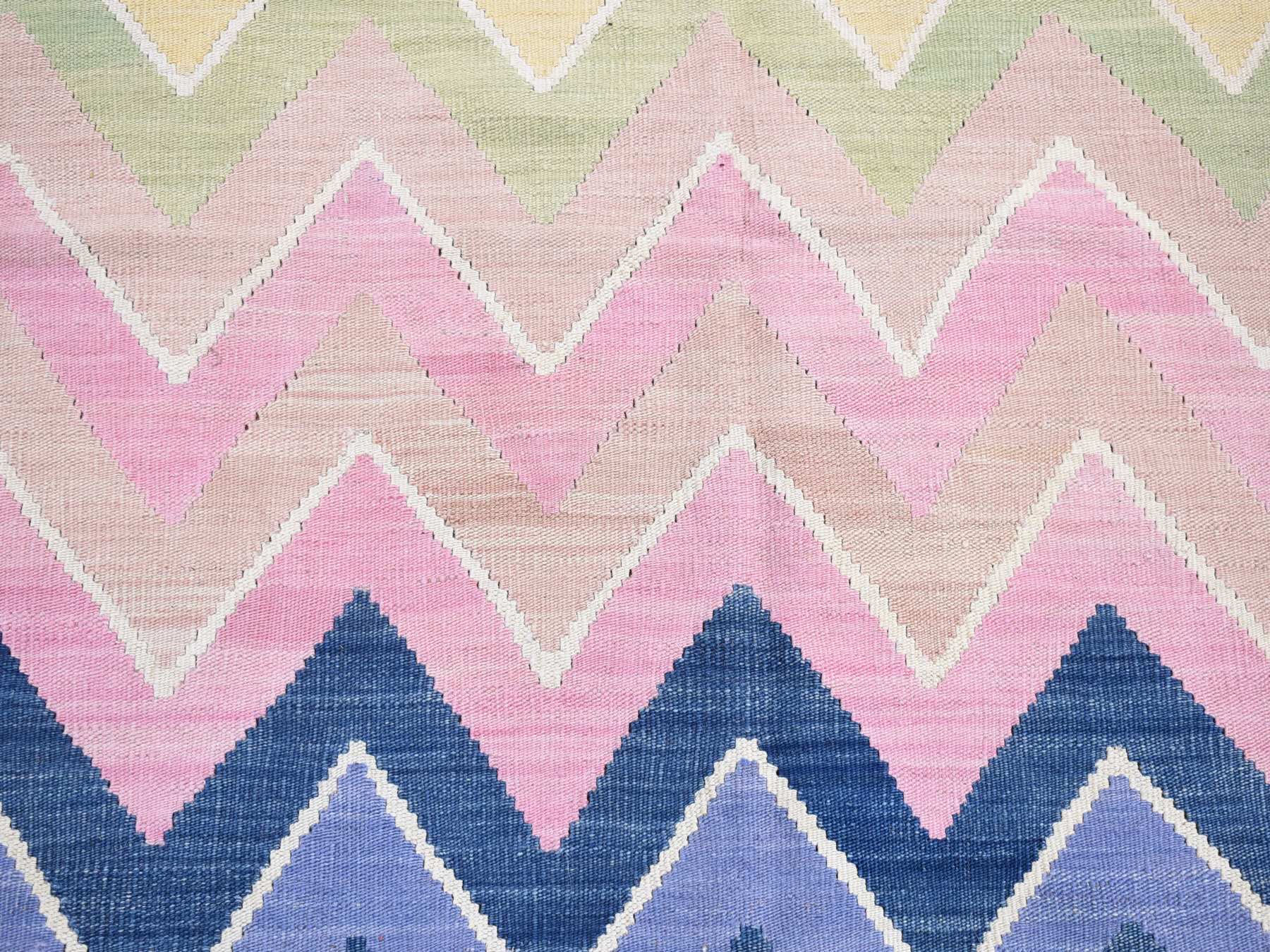 Kilim Flat-Weave hand-knotted wool rug in Pink, 5'8" x 7'10" — SKU O080552 (view 2)