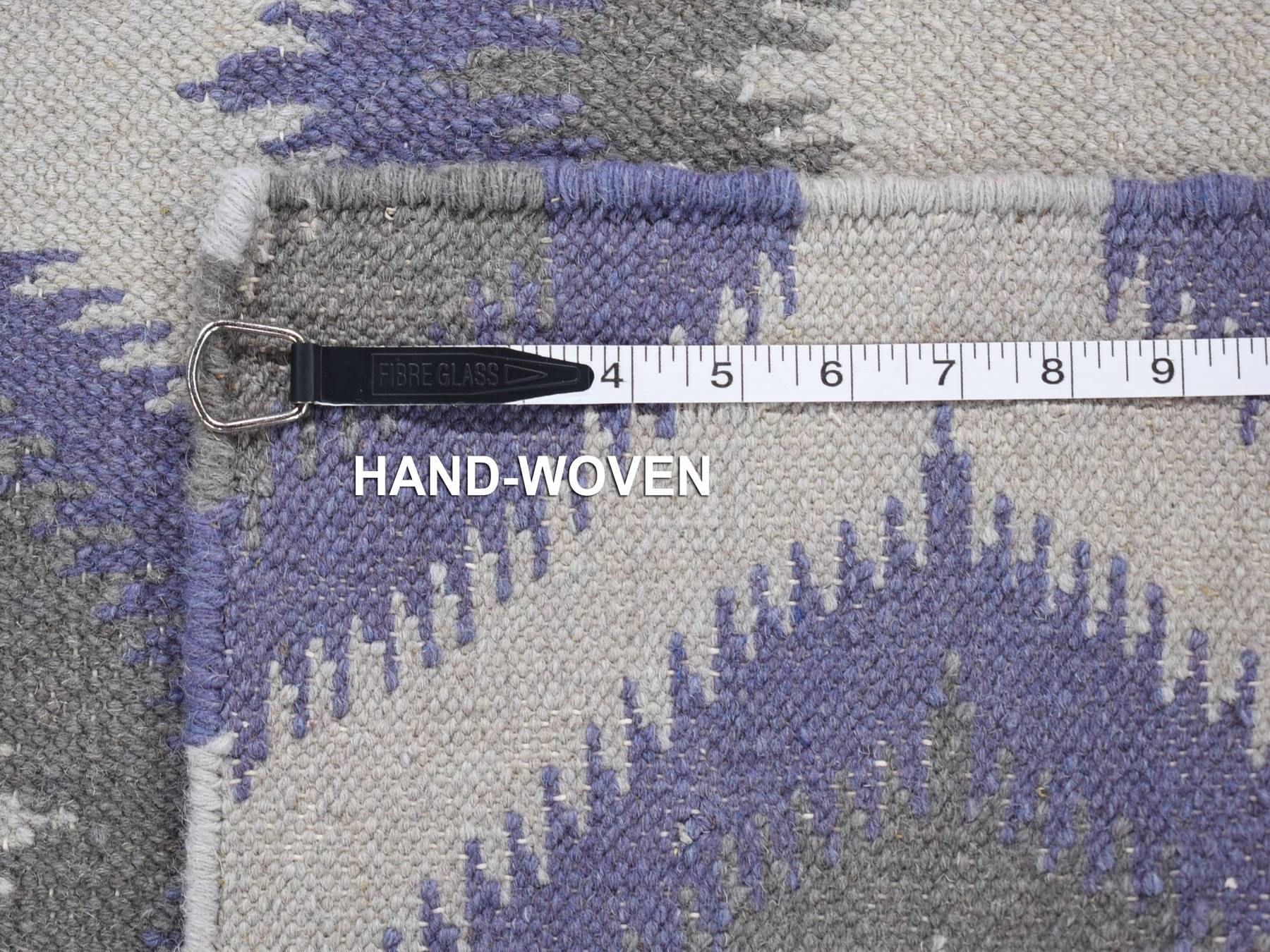 Kilim Flat-Weave hand-knotted wool rug in Gray, 4' x 6' — SKU O080557 (view 6)