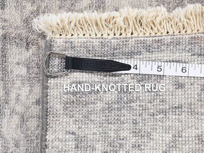 Modern / Contemporary hand-knotted silk rug in Gray, 2' x 3' — SKU O080558 (view 7)