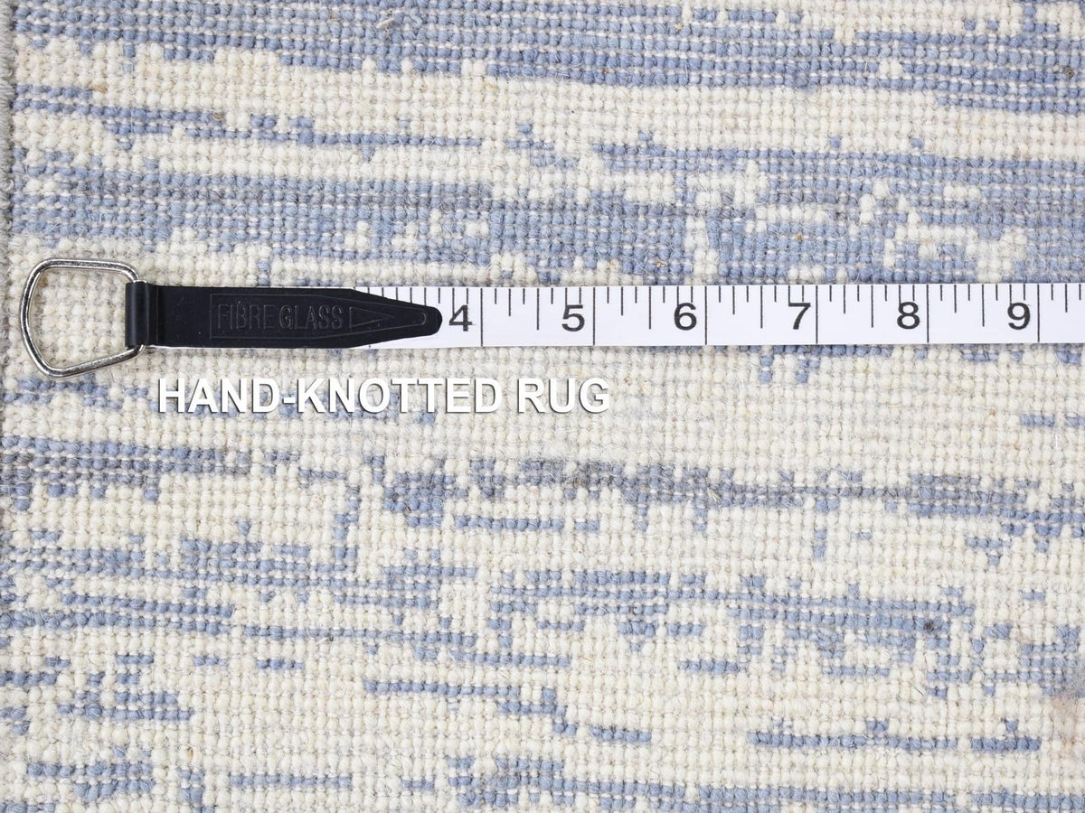 Modern / Contemporary hand-knotted wool/silk rug in Ivory, 2' x 2'1" — SKU O080597 (view 4)