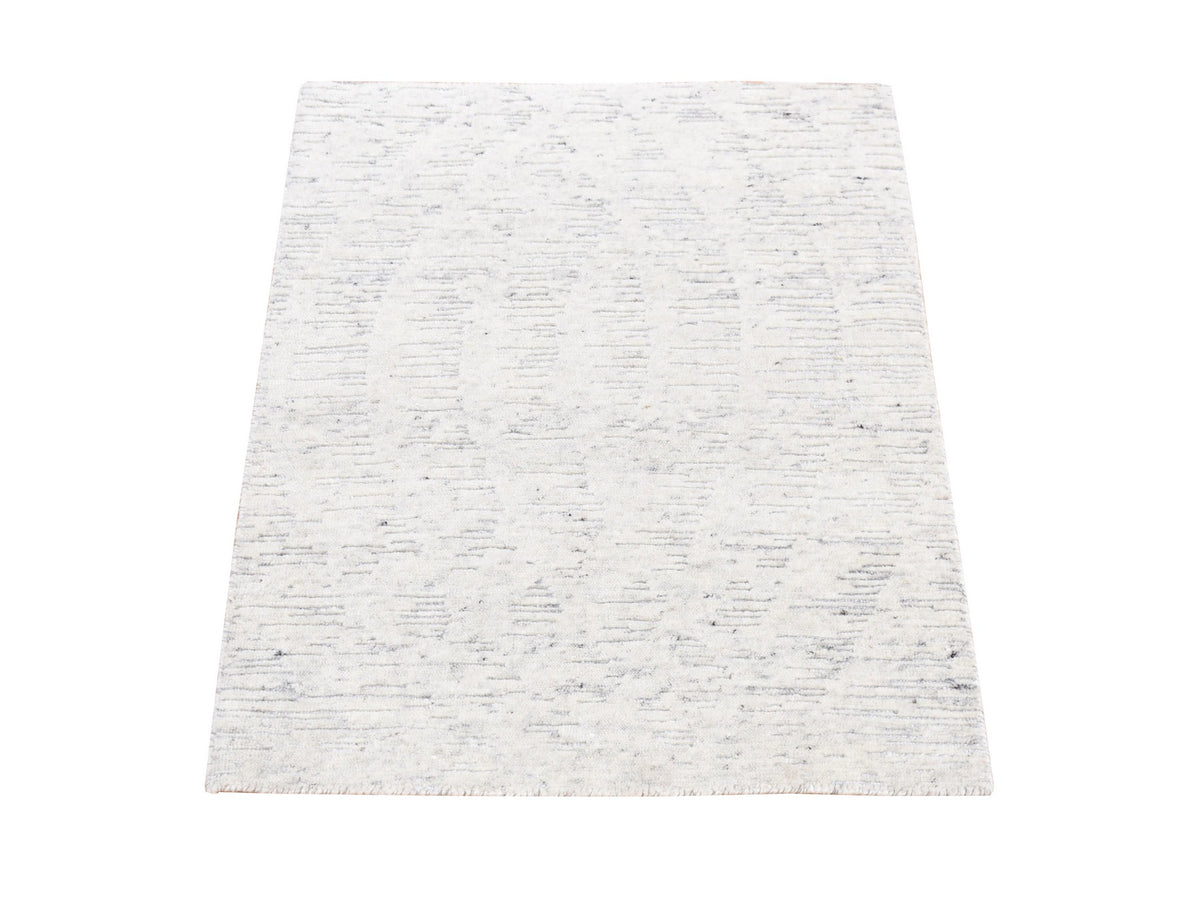 Modern / Contemporary hand-knotted wool rug in Ivory, 2'2" x 3' — SKU O080603