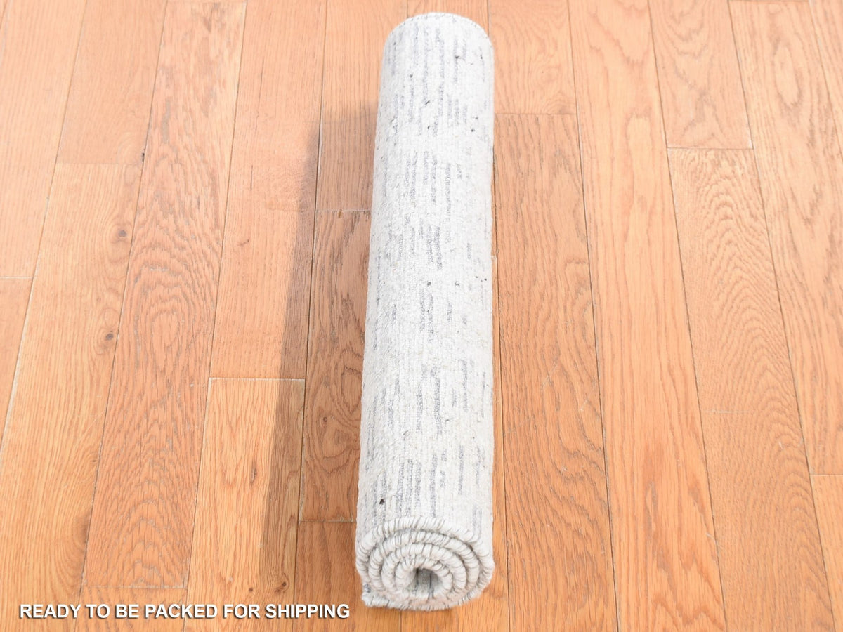 Modern / Contemporary hand-knotted wool rug in Ivory, 2'2" x 3' — SKU O080603 (view 4)