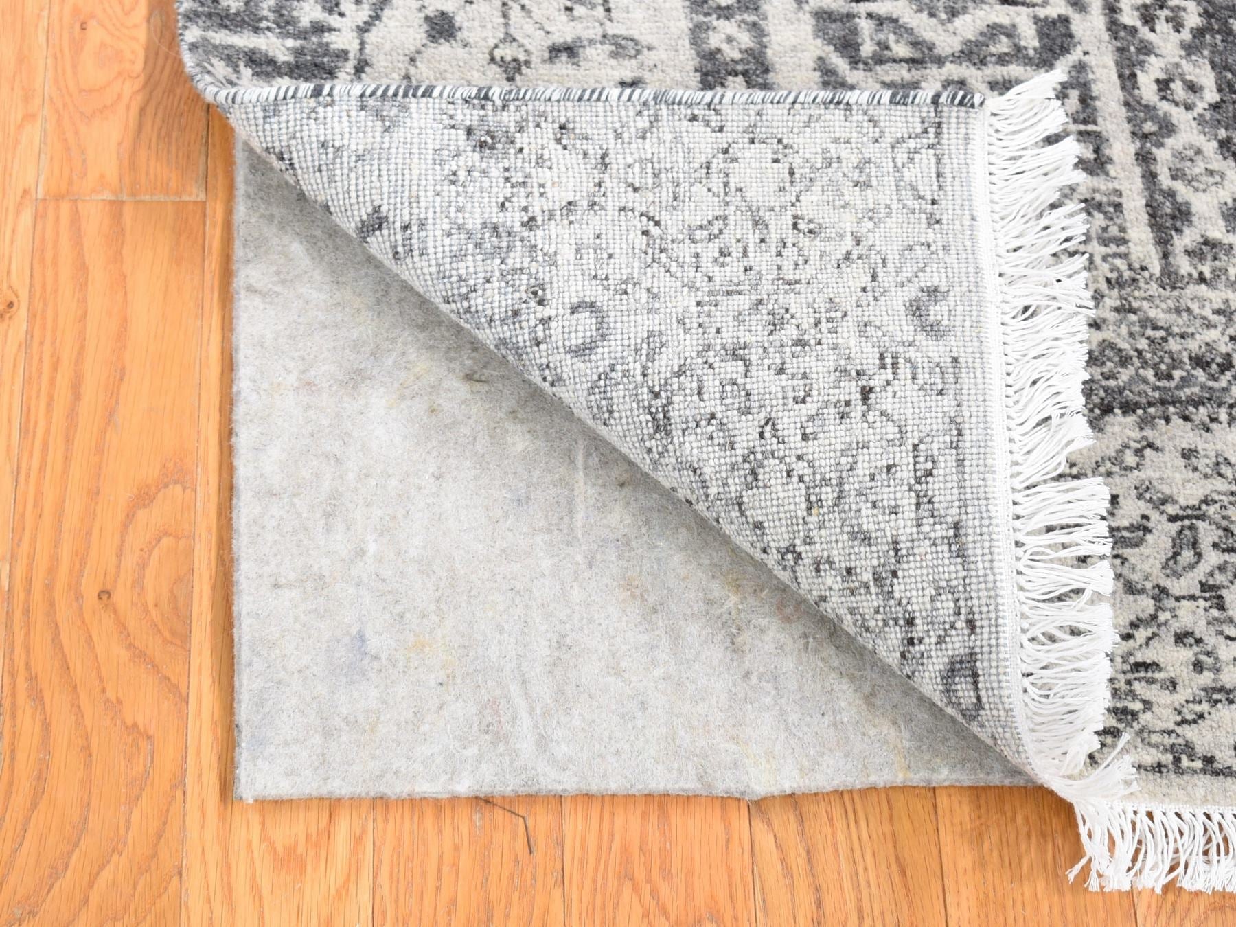 Mamluk Mamluk hand-knotted wool rug in Gray, 2' x 2'1" — SKU O080607 (view 2)