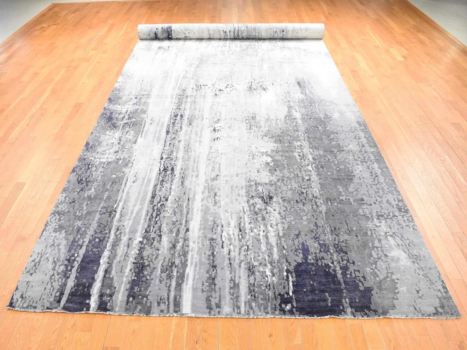Modern / Contemporary hand-knotted wool/silk rug in Black, 8'1" x 23'10" — SKU O080643 (view 2)