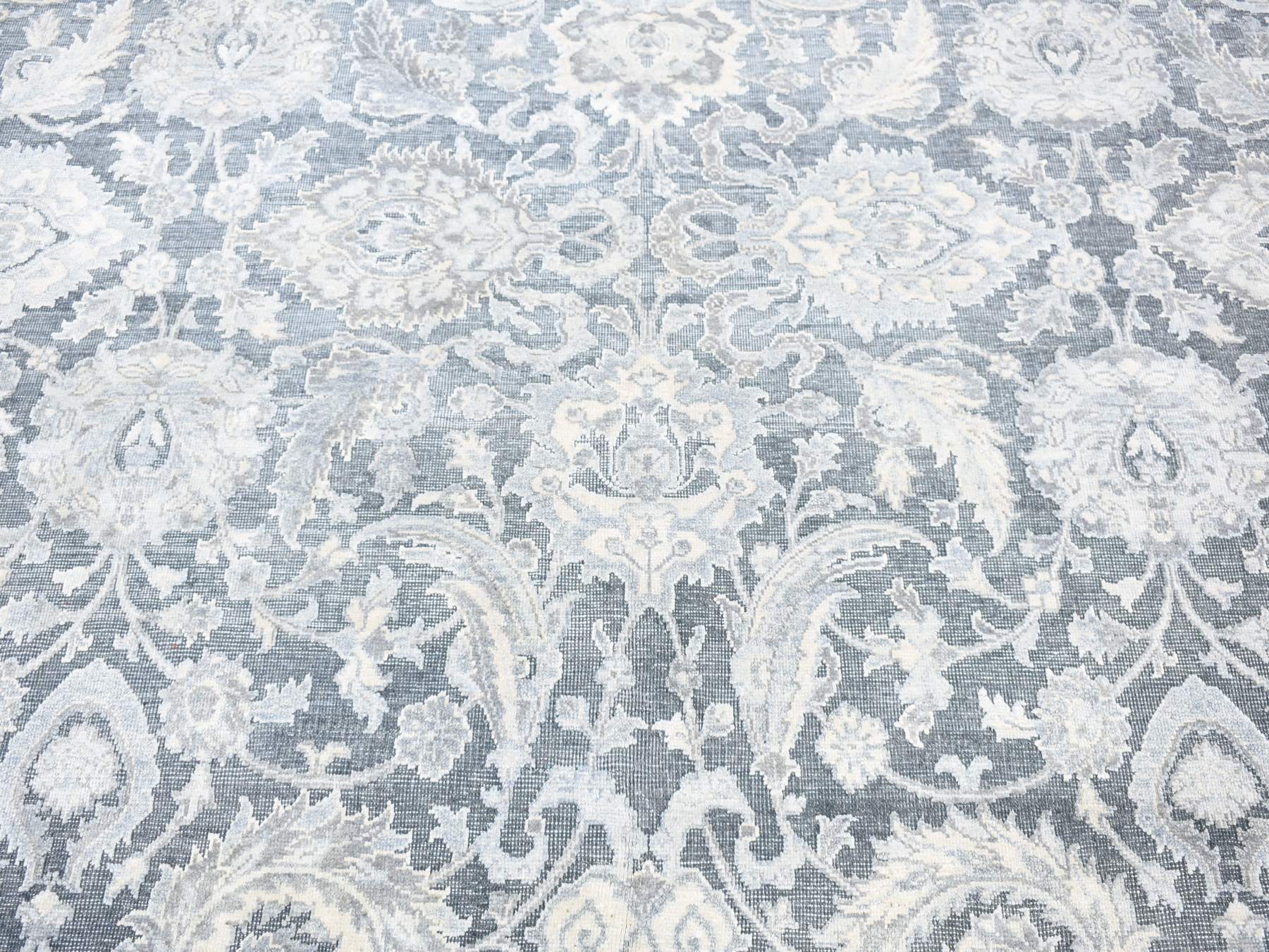 Oushak Oushak hand-knotted wool/silk rug in Gray & Light Gray, 8' x 10'2" — SKU O080682 (view 8)