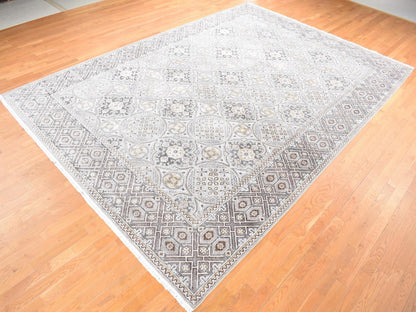 Transitional hand-knotted wool/silk rug in Ivory & Gray, 10'1" x 14'2" — SKU O080686 (view 3)