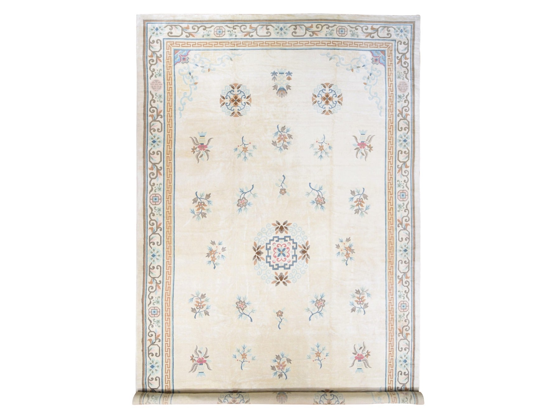 Antique hand-knotted wool rug in Ivory, 13'9" x 23'5" — SKU O080701