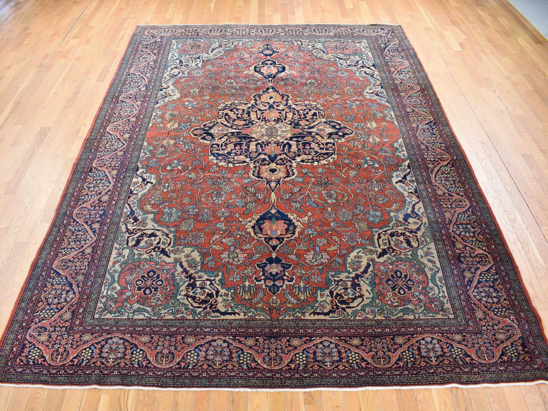 Sarouk Antique hand-knotted wool rug in Red, 9' x 12' — SKU O080722 (view 2)