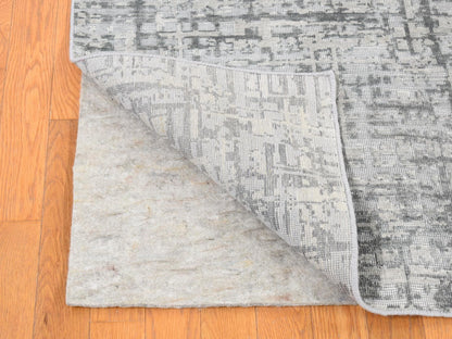 Modern / Contemporary hand-knotted wool/silk rug in Gray, 9'2" x 12'3" — SKU O080730 (view 4)