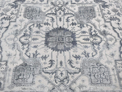Heriz Heriz hand-knotted wool/silk rug in Gray, 9' x 12' — SKU O080734 (view 8)