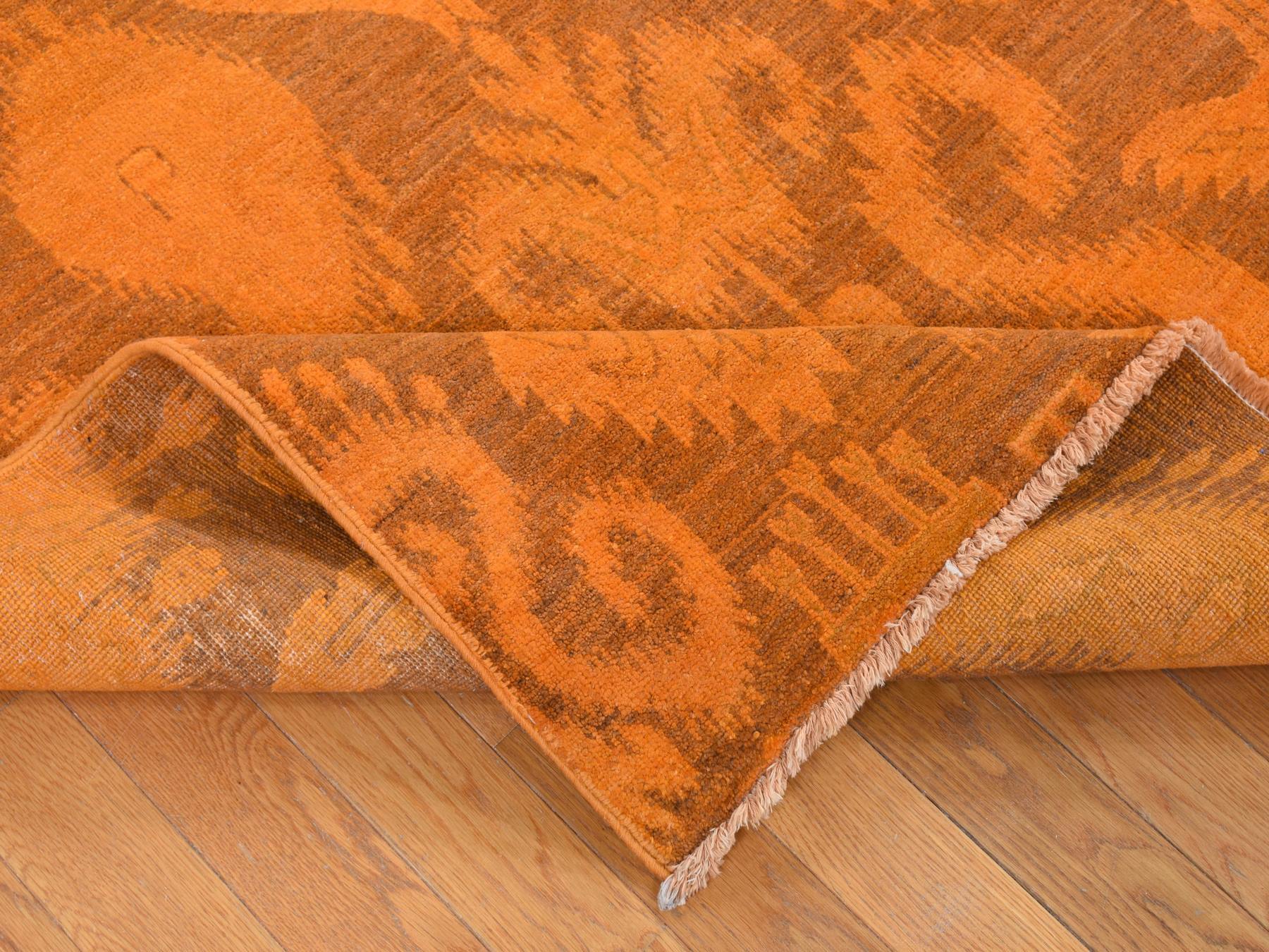 Vintage hand-knotted wool rug in Overdyed, 9'1" x 12'3" — SKU O080735 (view 5)