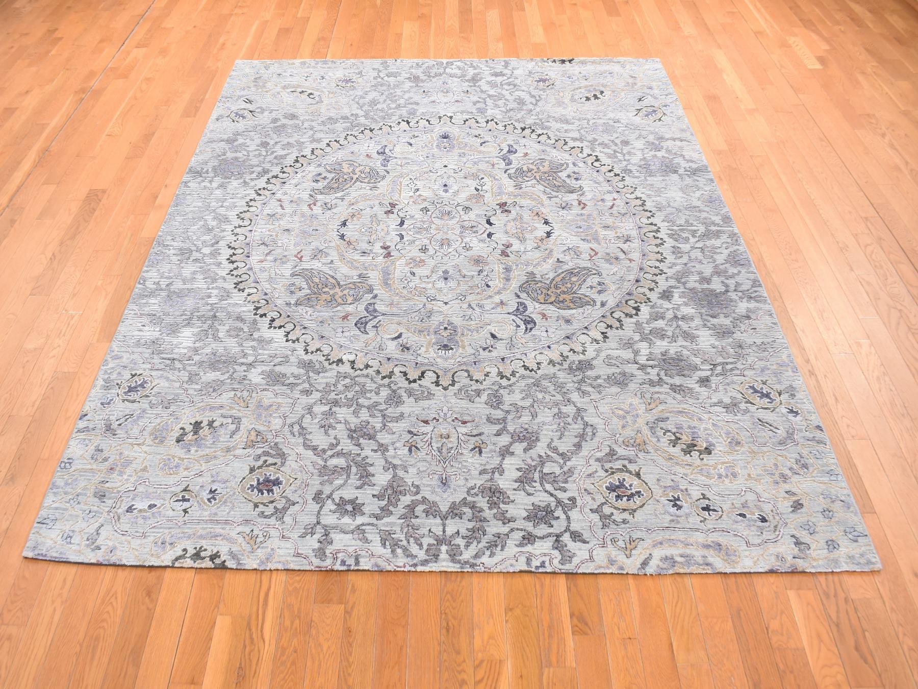 Transitional hand-knotted wool/pure silk rug in Gray, 7'9" x 10'1" — SKU O080742 (view 2)