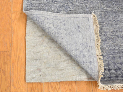 Grey 2'6" x 5'10" Modern / Contemporary Hand knotted Silk Rug - Sku: O080745