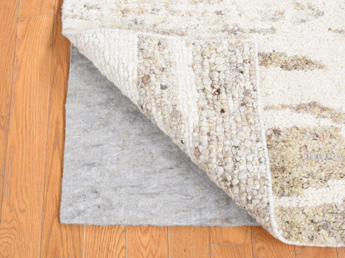 Modern / Contemporary hand-knotted wool rug in Beige, 3' x 3' — SKU O080752 (view 2)