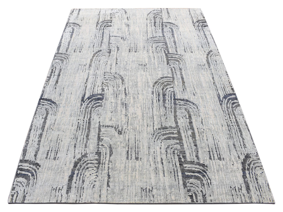 Wool / Silk hand-knotted wool/pure silk rug in Gray, 5' x 7'1" — SKU O080768