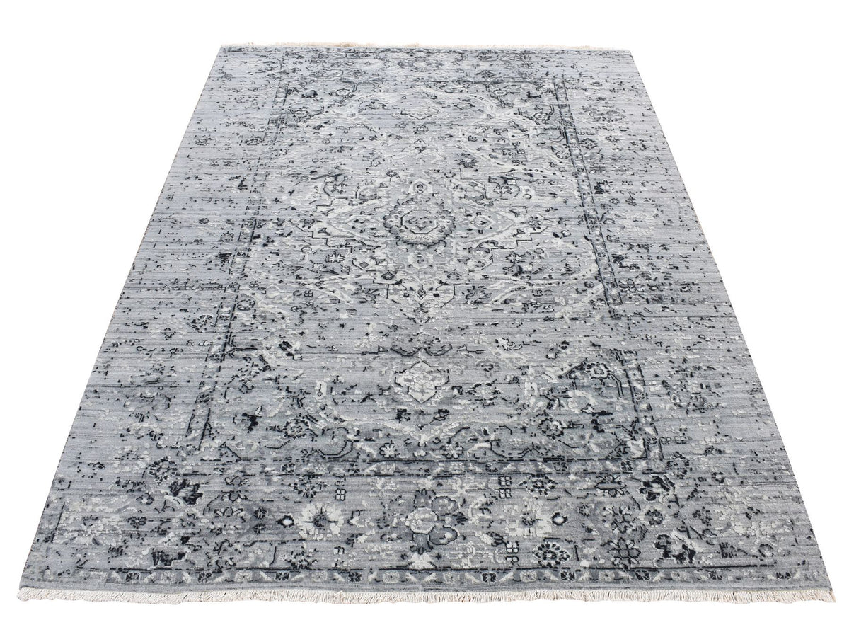 Transitional hand-knotted wool/silk rug in Gray, 5'1" x 7' — SKU O080772