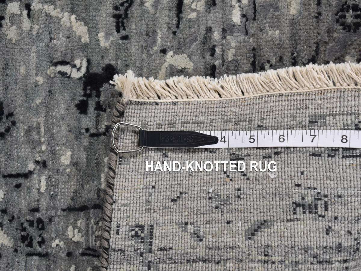Transitional hand-knotted wool/silk rug in Gray, 5'1" x 7' — SKU O080772 (view 6)