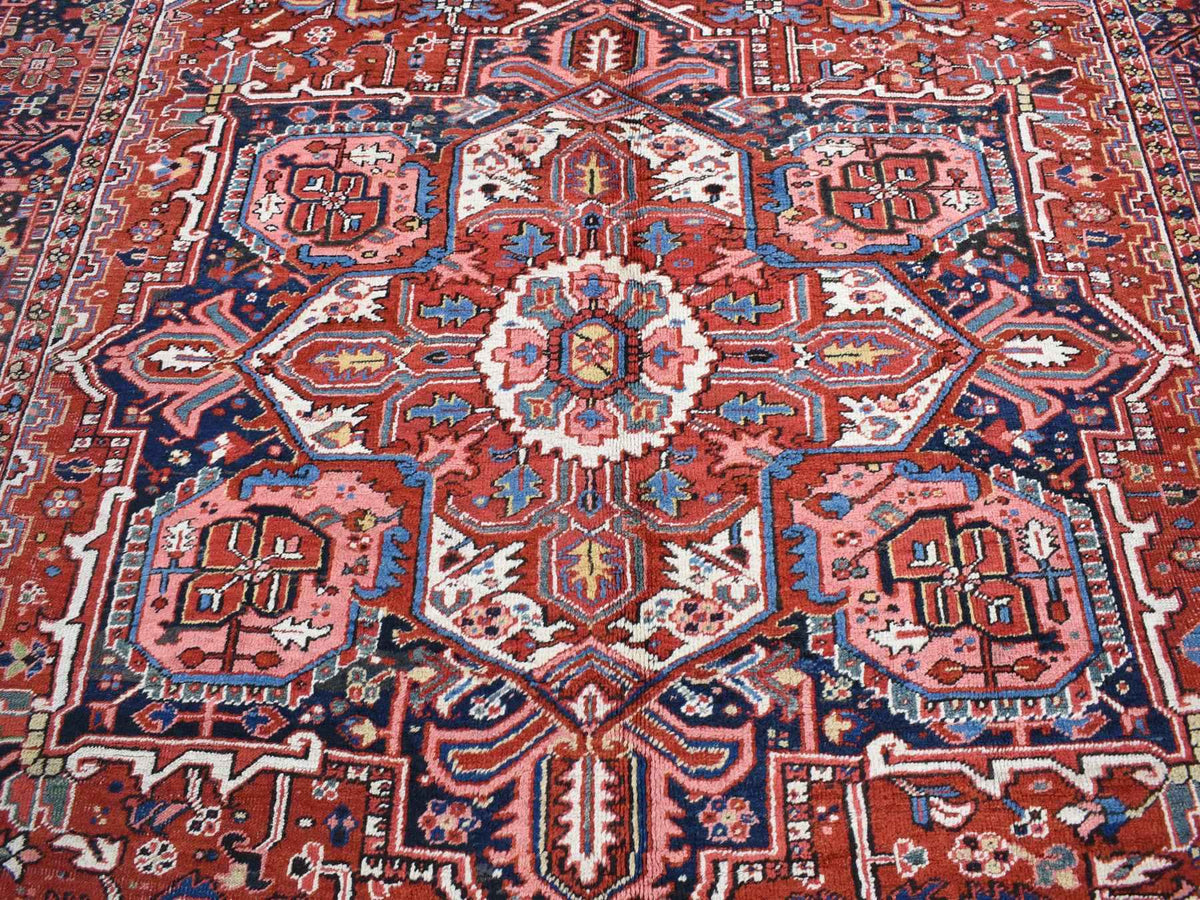 Heriz Antique hand-knotted wool rug in Red & Umber Brown, 8'10" x 11'8" — SKU O080776 (view 8)